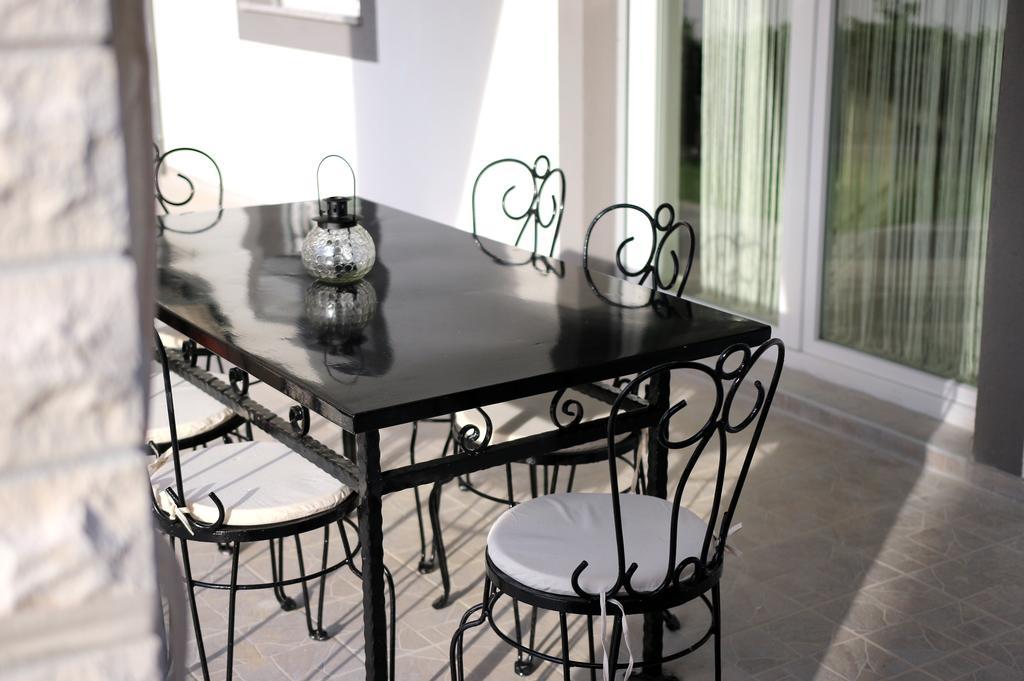 Apartment Mare Vodice Esterno foto