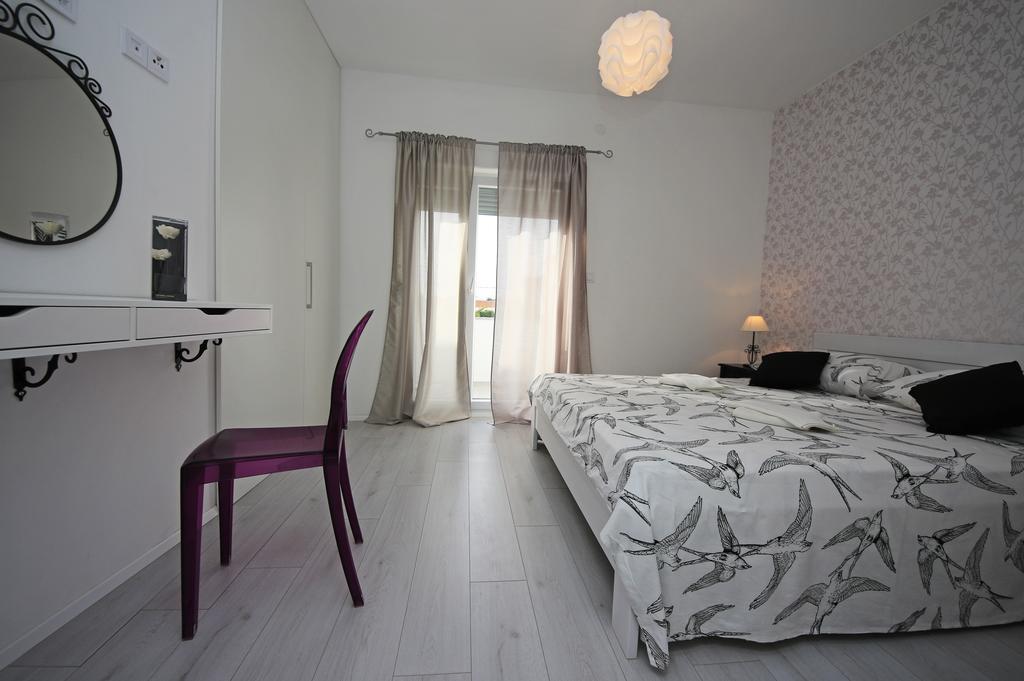 Apartment Mare Vodice Esterno foto
