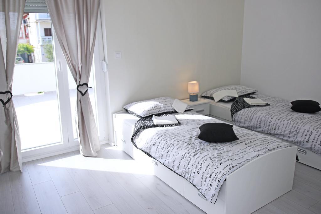 Apartment Mare Vodice Esterno foto