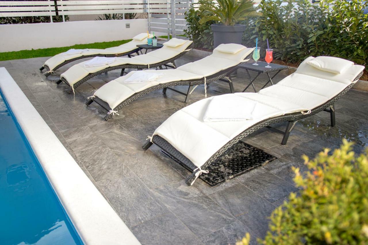 Apartment Mare Vodice Esterno foto